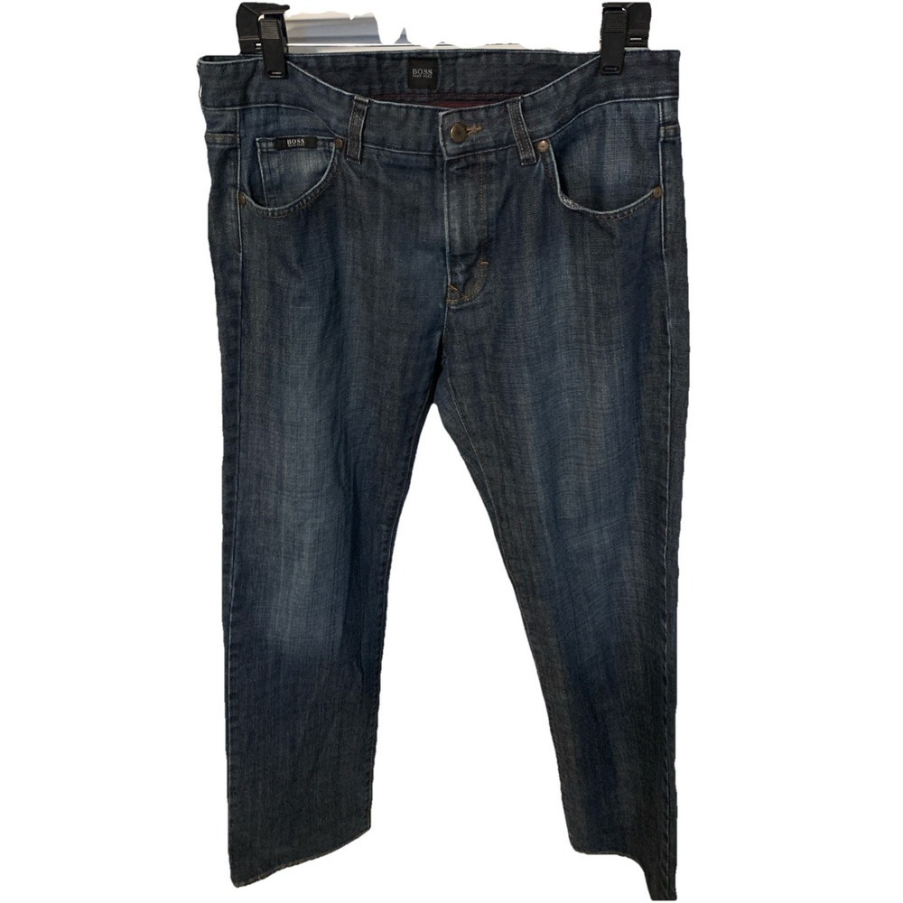 Hugo Boss men's denim jeans, size 34/32, bootcut.